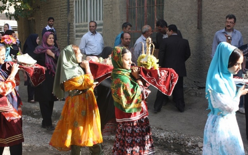 جشنواره شیره پزی روستای مانیزان به روایت تصویر