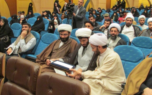تجلیل از گروه تبلیغی سراج همدان بدلیل کسب رتبه برتر کشوری
