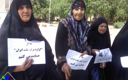 خانواده های شهدا؛ روزی فرزاندانمان را فدا کردیم امروز جانمان را فدا می کنیم/عزتمان را به هیچ نمی فروشیم