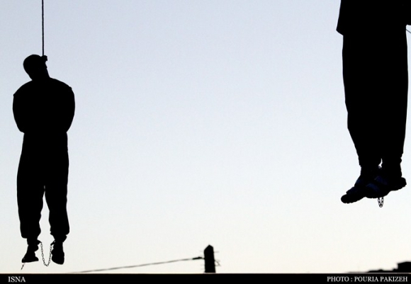 اعدام دو تن از ارازل و اوباش همدان در ملاء عام