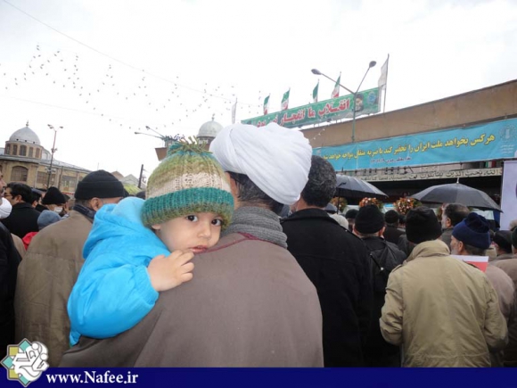 حضور با شکوه مردم همدان در نخستین ساعات پیش ازآغاز راهپیمایی 22بهمن