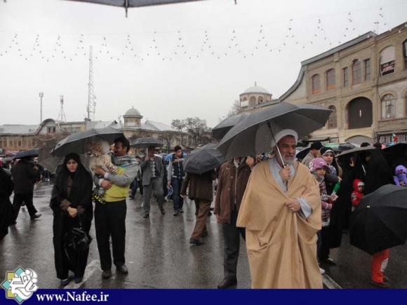 حضور با شکوه مردم همدان در نخستین ساعات پیش ازآغاز راهپیمایی 22بهمن