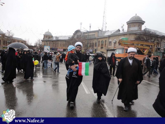 حضور با شکوه مردم همدان در نخستین ساعات پیش ازآغاز راهپیمایی 22بهمن