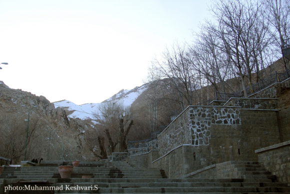 نمایی از جاده گنجنامه در همدان