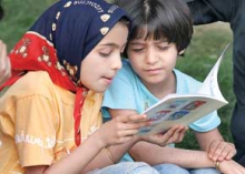 رونمایی از کتاب "امروز من شاعر شدم"در همدان