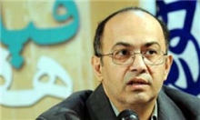به گزارش نافع، فرید فرخنده کیش در آیین معارفه مدیر جدید انجمن سینمای جوانان استان همدان اظهار داشت: باید سعی شود این رفتارها به شیوه ای مطلوب مدیریت شود تا تبدیل به رفتارهای عادی اجتماعی نشود.  وی در ادامه افزود: تغییرات کیفی و کم هزینه کردن دوره های آموزشی مهم ترین اقدامات اخیر انجمن در راستای سرعت بخشی به آموزش هنرجویان است.  فریدفرخنده کیش، محول کردن وظایف دفاتر شهرستان ها به مدیران استانی را از دیگر اقداماتی عنوان کرد که به تازگی در دفاتر انجمن در حال انجام است.  معاون امور مناطق و استان‌های انجمن سینما