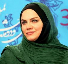 شعار این فیلم تقدیم به مادران و فرش قرمز آن زیر قدم های مادران شهداست