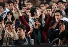 فتنه گری و توهین به تمثال حضرت امام خمینی (ره) در دانشگاه تهران