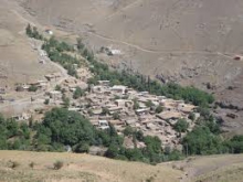 وقف زمینی به مساحت2400 متر در روستای قنداب اسدآباد