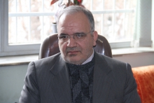 نحوه ی سازماندهی دبیران در مدارس خاص مورد بررسی قرارمی گیرد