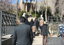 بازدیدمسافران نوروزی از آثار تاریخی و فرهنگی تویسرکان