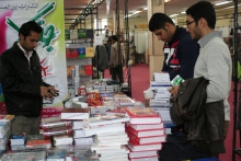 کتاب خاطرات خانم دباغ درنمایشگاه کتاب رونمایی شد 