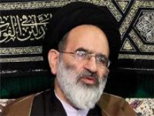  مراسم تقدیر از سه دهه جهاد مخلصانه امام جمعه نهاوند برگزار شد