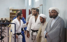 تصاویر/ باشگاه ورزشی برای روحانیت 