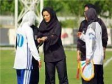 بانوی داور همدانی در لیگ برتر فوتسال قضاوت می کند