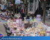 نفس تنگ بهشت گم شده غرب ایران در بساط دست فروشان